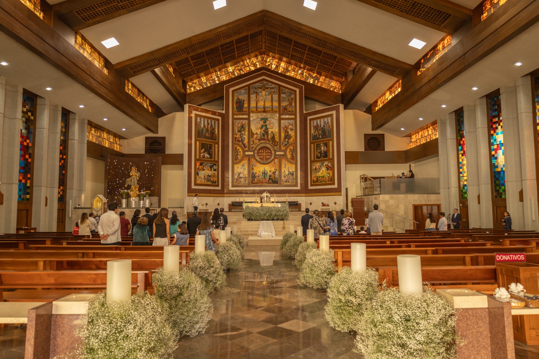 Templo durante una celebración